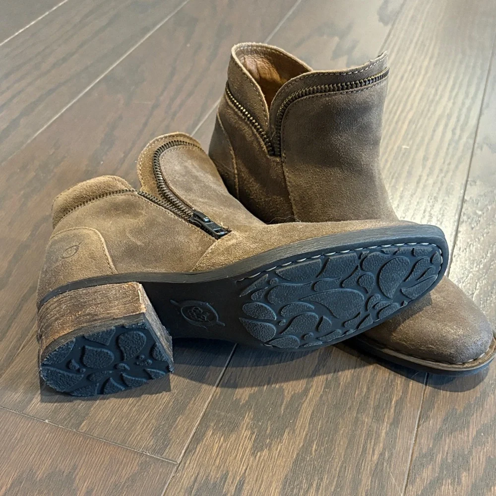 New.   Born Women's Brown Suede Ankle Booties with Side Zip